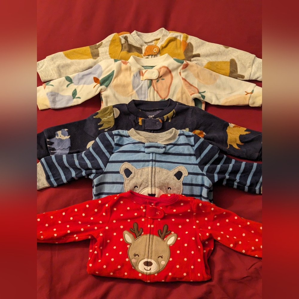 4 for 25🔥 5 GUC Carter's fleece footies (6M)